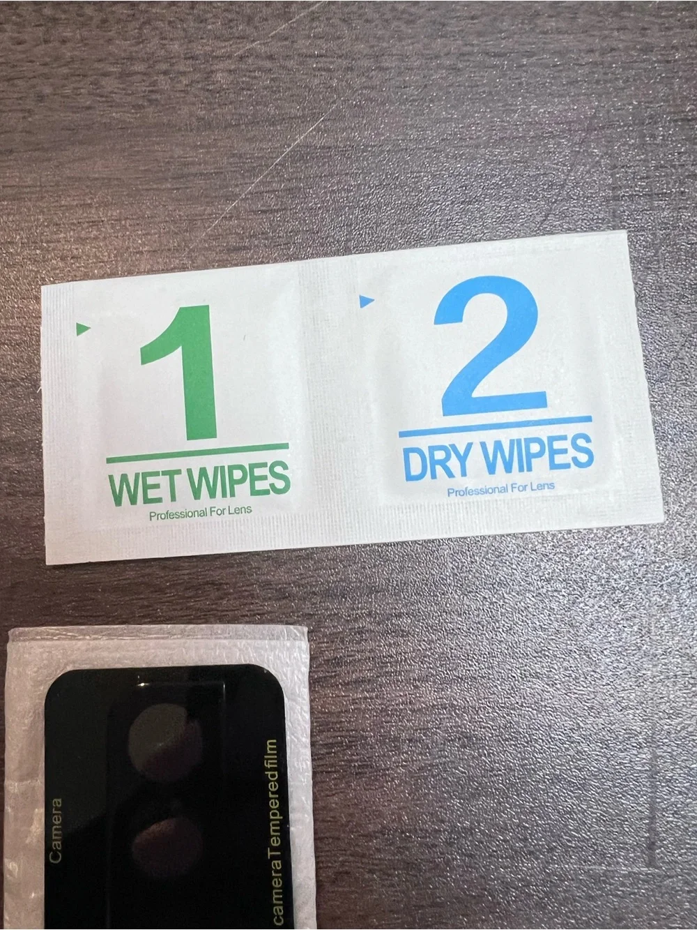 1 Screen Protector and 2 Camera Protector - Galaxy S22 - Ailun